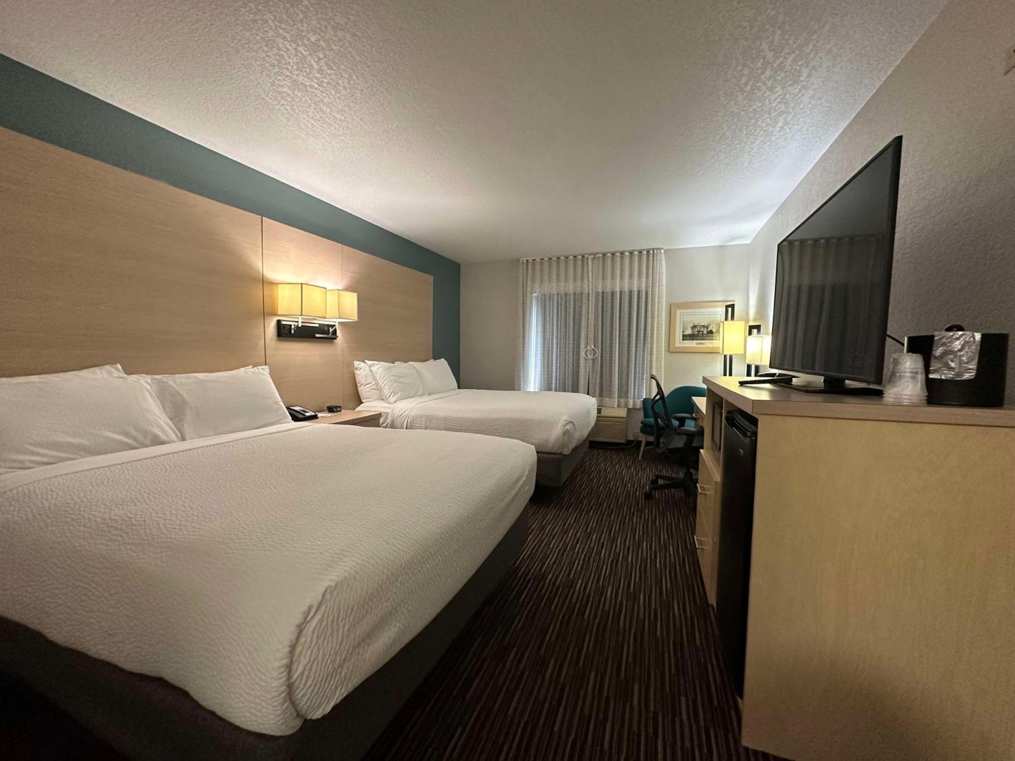 Best Western Watertown Экстерьер фото