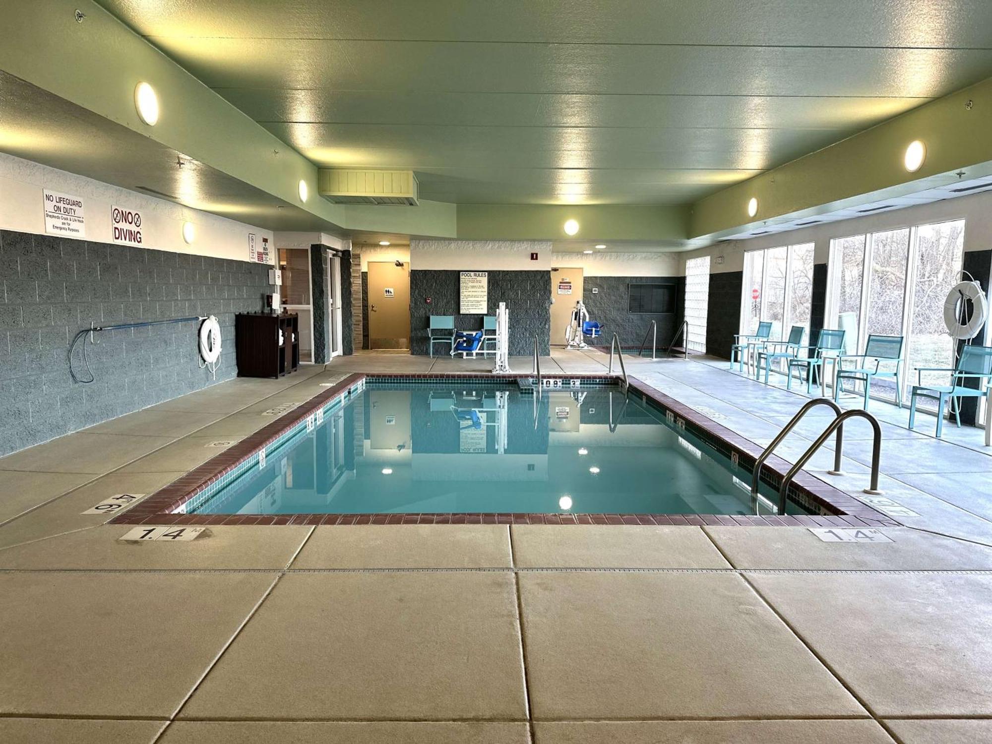 Best Western Watertown Экстерьер фото